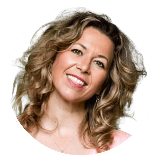 <a href="https://www.youtube.com/watch?v=XNeQ_jt7jLI"style="color:white">Jannecke Øinæs</a>